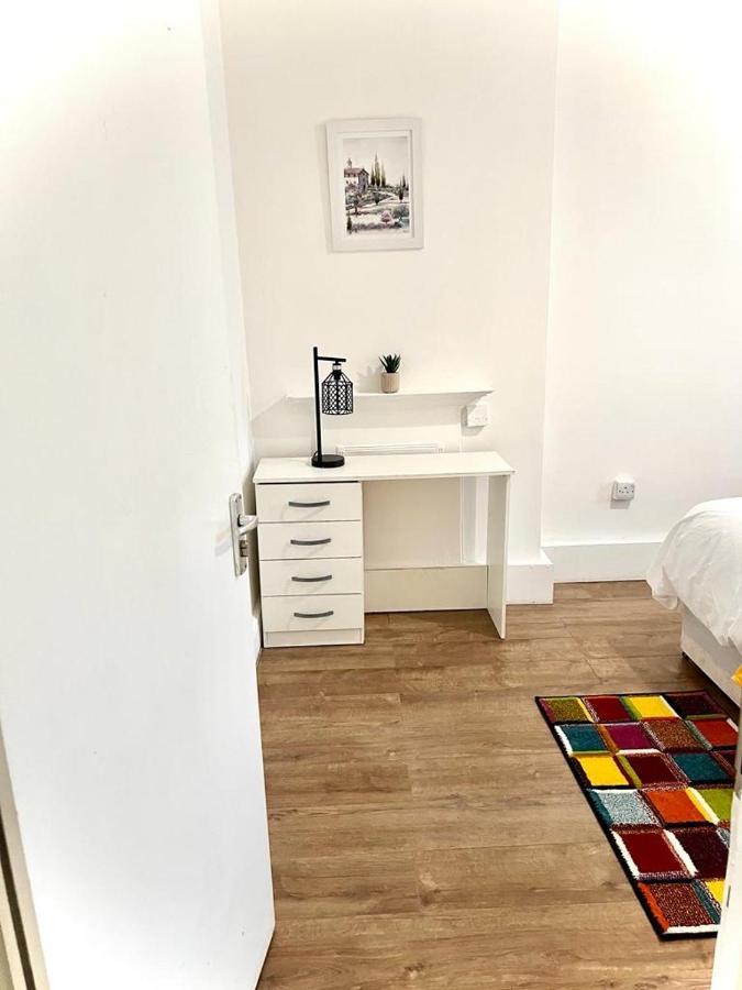 Shadwell Holiday Rooms Londra Dış mekan fotoğraf
